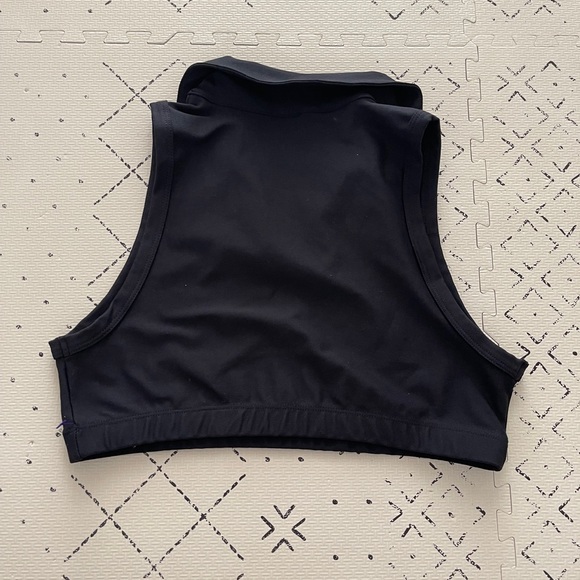 Becco collar black crop top/ sports bra L‎ - Picture 6 of 6